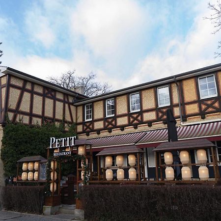 Hotel Petit Wannsee Berlin Dış mekan fotoğraf